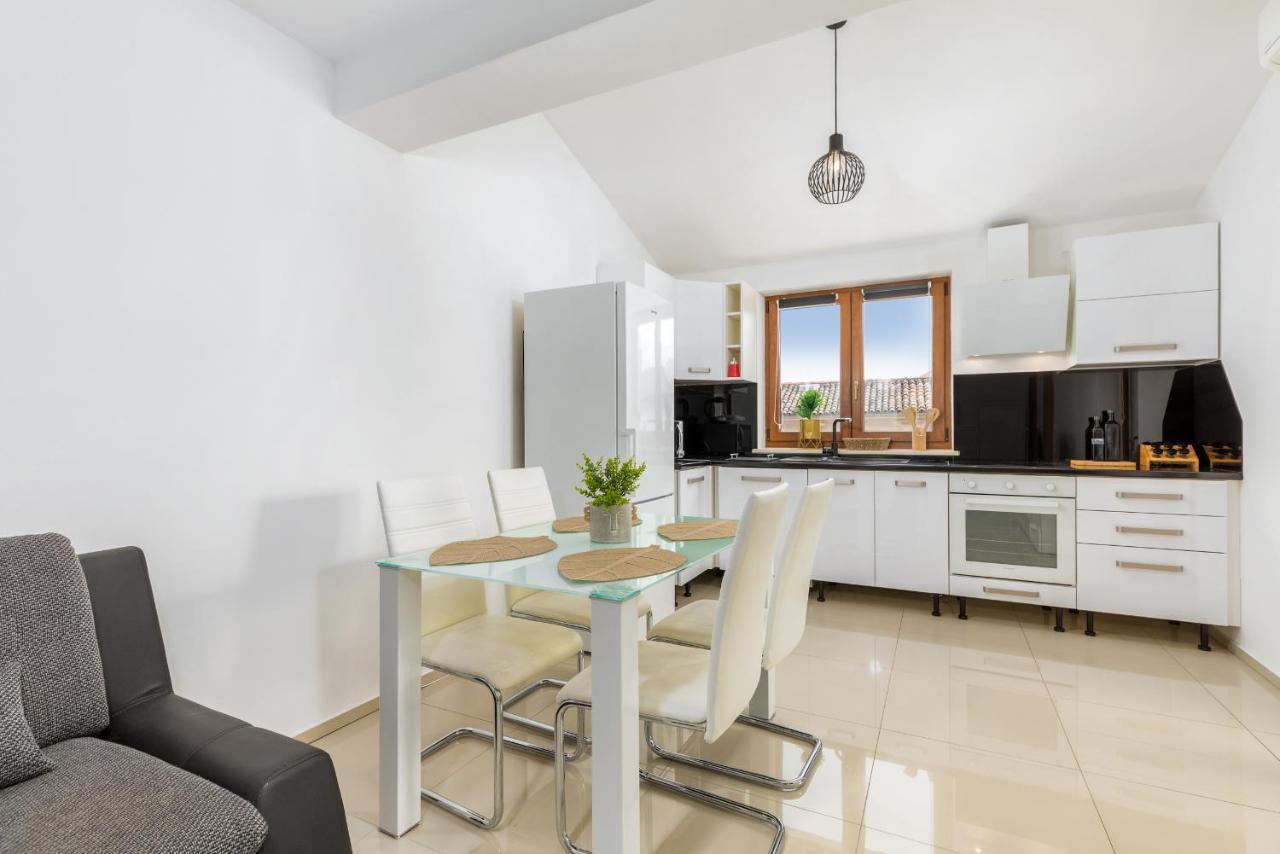 Apartment Bailey Pula Exterior foto